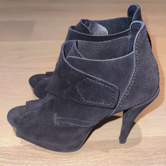 Pedro Garcia Chenoa Black Suede Bootie 38.5 - Picture 5 of 8